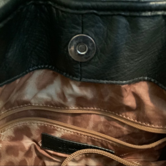 B. Makowsky Black Leather handbag - Picture 5 of 14